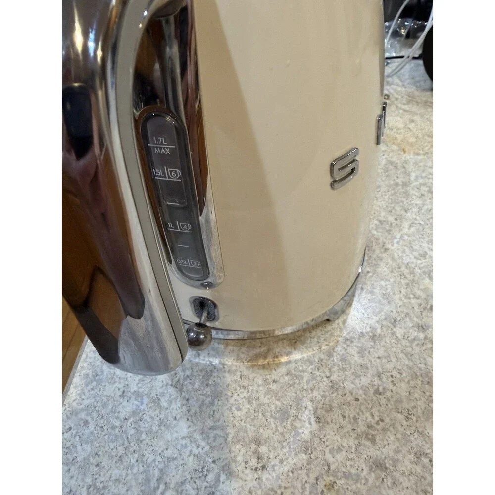 SMEG KLF03CRUS Cream Retro 1.7L Electric Kettle 7-Cup Tested Working